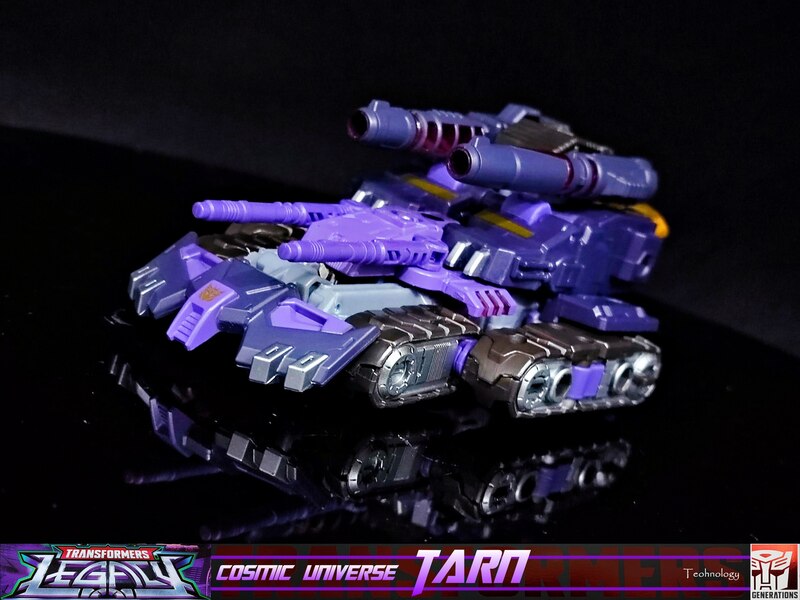 In Hand Image Of  Transformers Legacy Evolution Tarn Toy  (3 of 11)